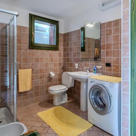 Il Poggio Del Castagno By Interhome Dağ evi Castiglione dʼIntelvi