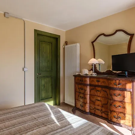 Il Poggio Del Castagno By Interhome Chalé Castiglione dʼIntelvi